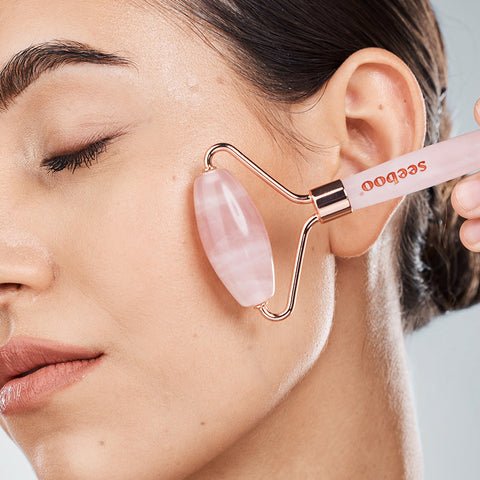 ROSE QUARTZ FACE ROLLER & GUA SHA TOOL