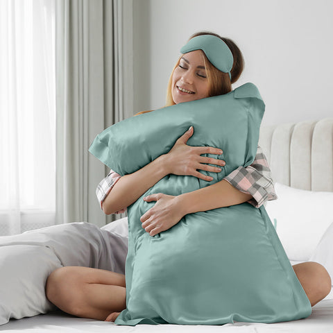 SATIN SELF CARE SLEEP SET